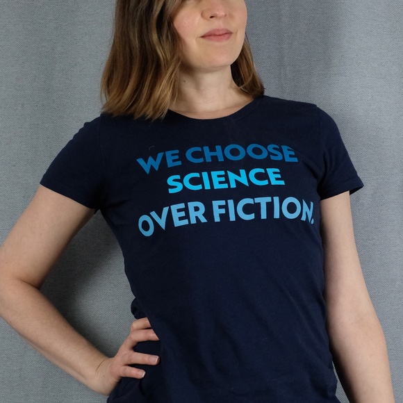 Meet your Posher, Jennifer - Picture 2 of 2